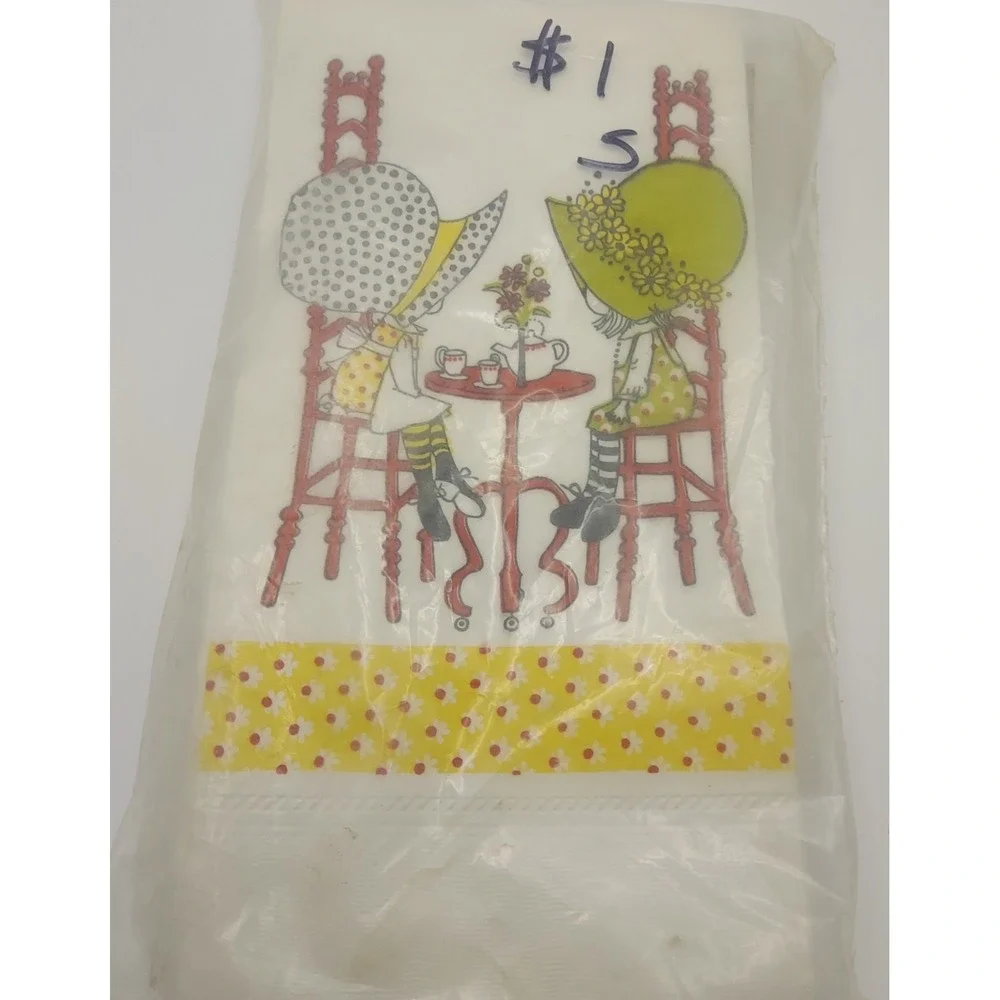 Vintage American Greetings Facial Guest Towels Paper Tea Party Made In USA.‎ Nos